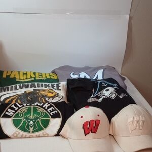 7 Pairs Wisconsin Packer UW Milwaukee, Bucks, Brewers, UW Madison And Admirals.